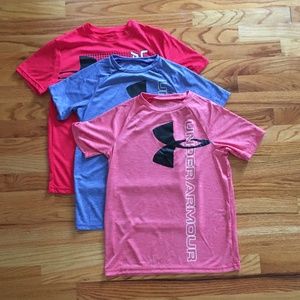 THREE Under Amour Youth Medium Heat Gear T-Shirts